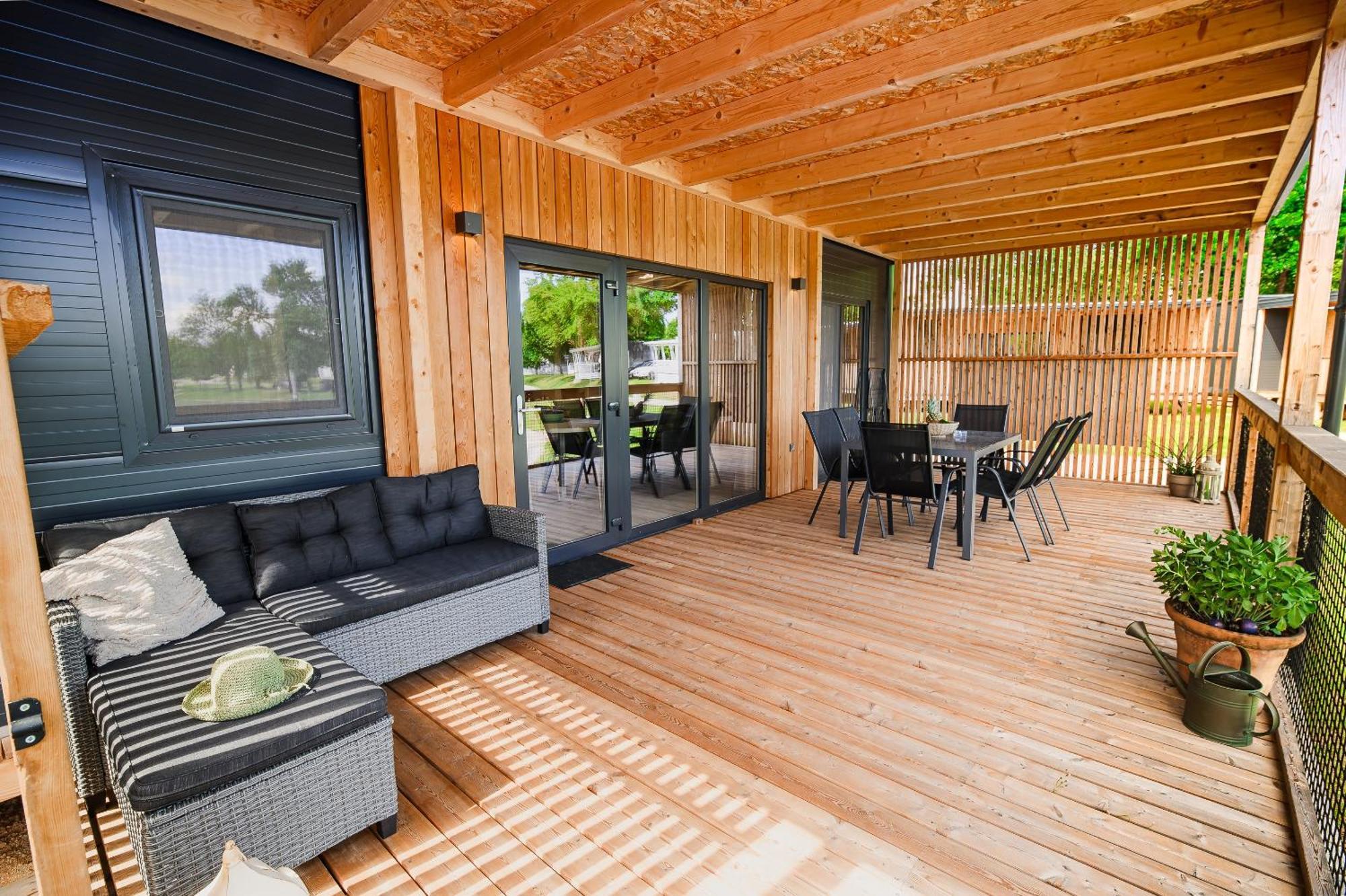 Deluxe Lake View Mobile Homes With Thermal Riviera Tickets Catez ob Savi Zewnętrze zdjęcie
